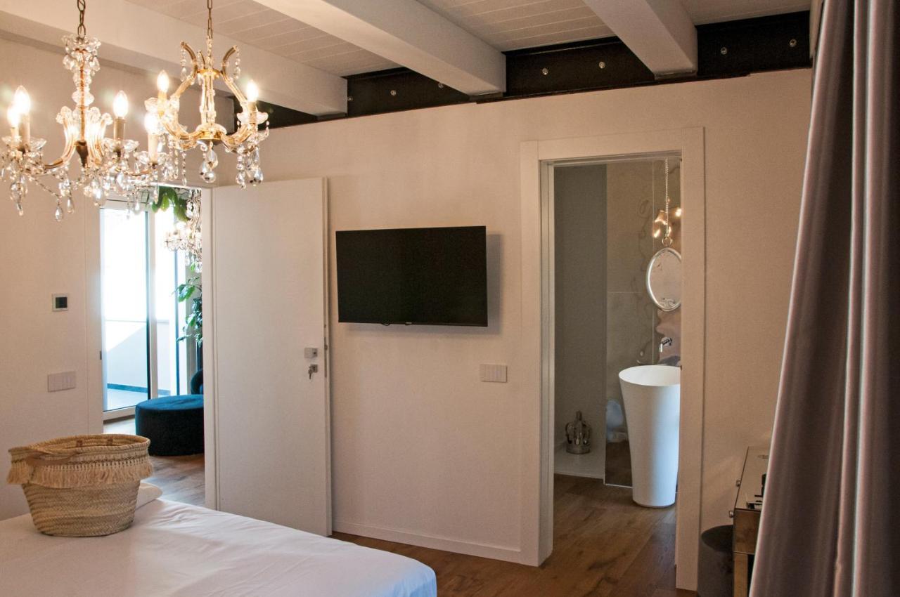 Ca' Squero911 Luxury Rooms Чезенатико Екстериор снимка